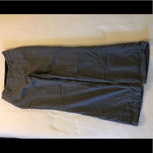 Banana Republic Factory Gray 100% wool 4s Martin.